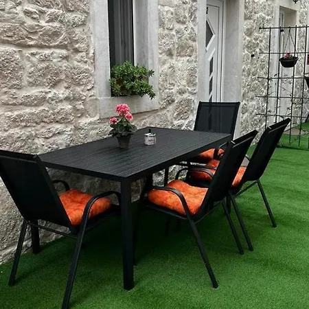 Ferienwohnung Grosovi Dvori Opuzen  Exterior foto