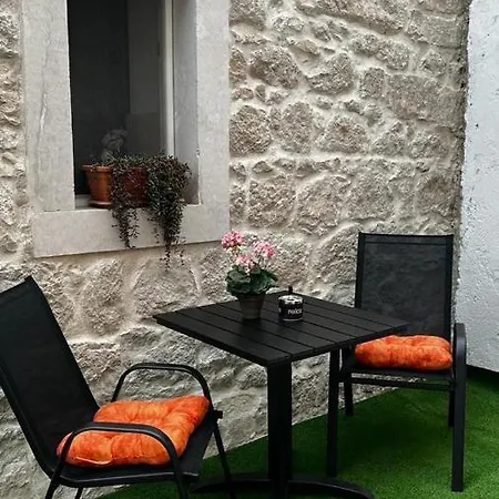 Ferienwohnung Grosovi Dvori Opuzen  Exterior foto