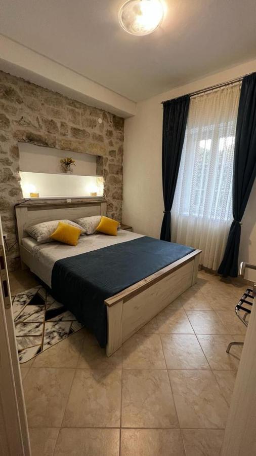 Grosovi Dvori Apartment *