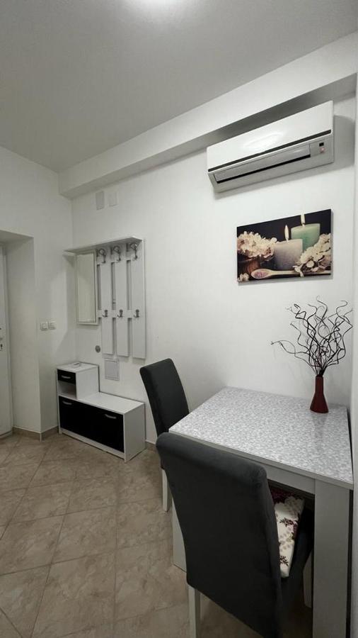 Apartment Grosovi Dvori Opuzen (Dubrovnik-Neretva)